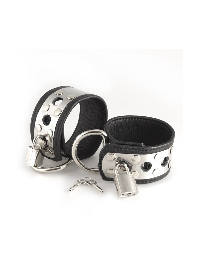 Luxury Leather Wrist Cuffs With Metal And Padlocks